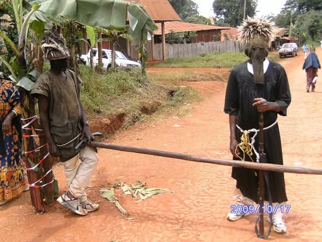 Des soldats Bapa a Bandenkop (2009)